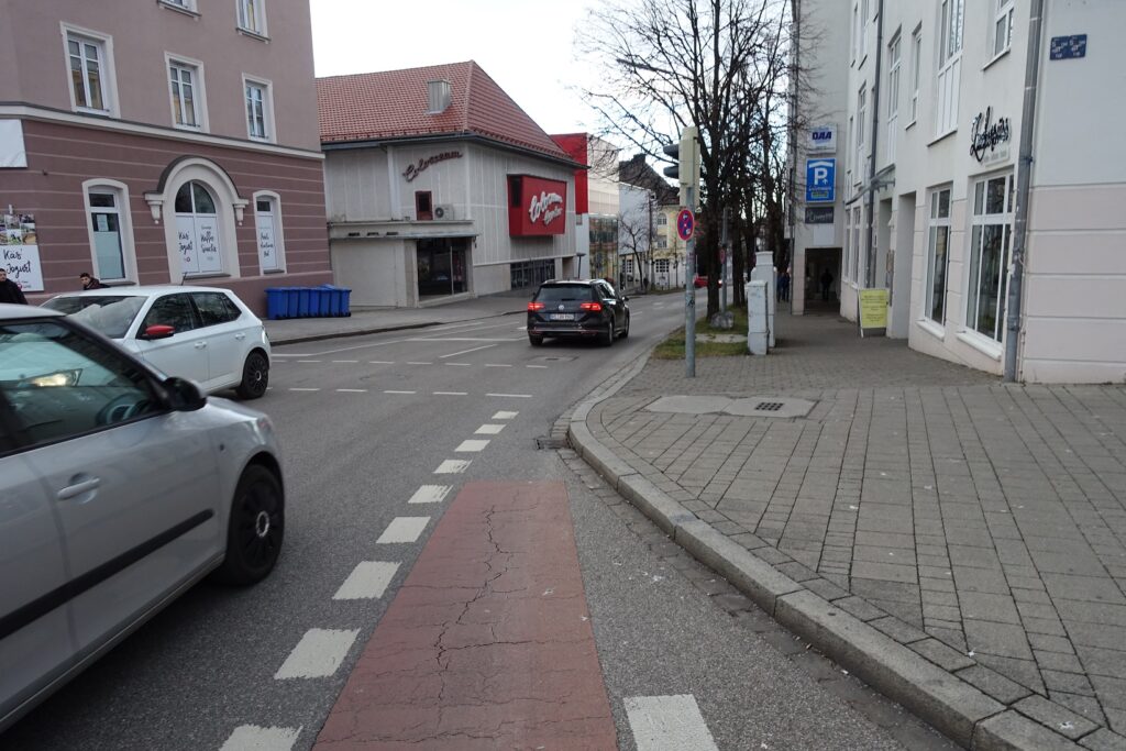 Radweg-Ende an Engstelle in der Königstraße Kempten