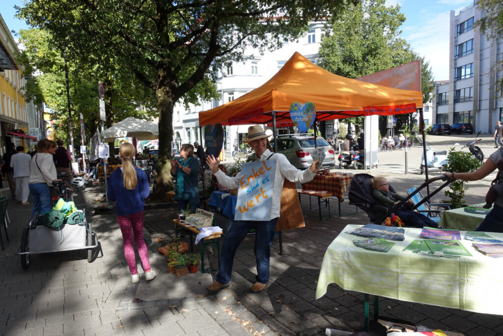 Omas und Opas for Future beim Parking Day 2026